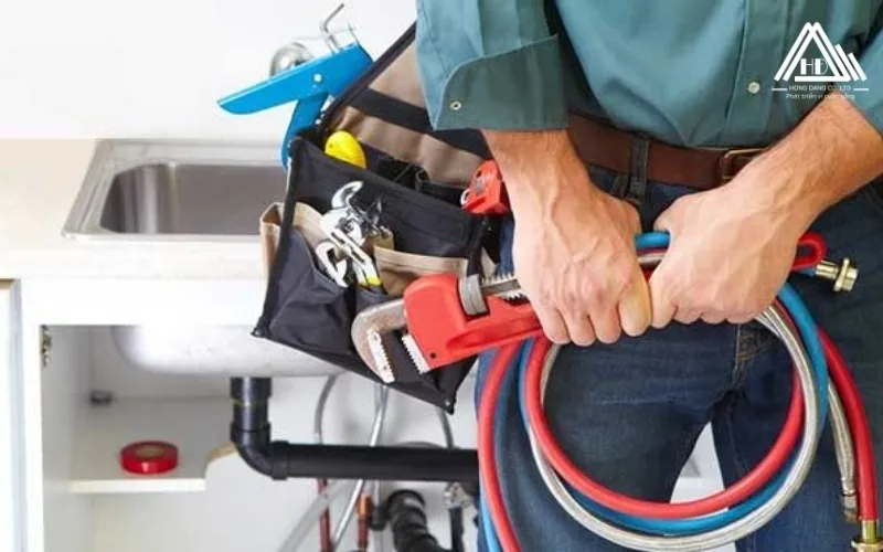 Cach Lam Sach Ong Nuoc Trong Nha (1)